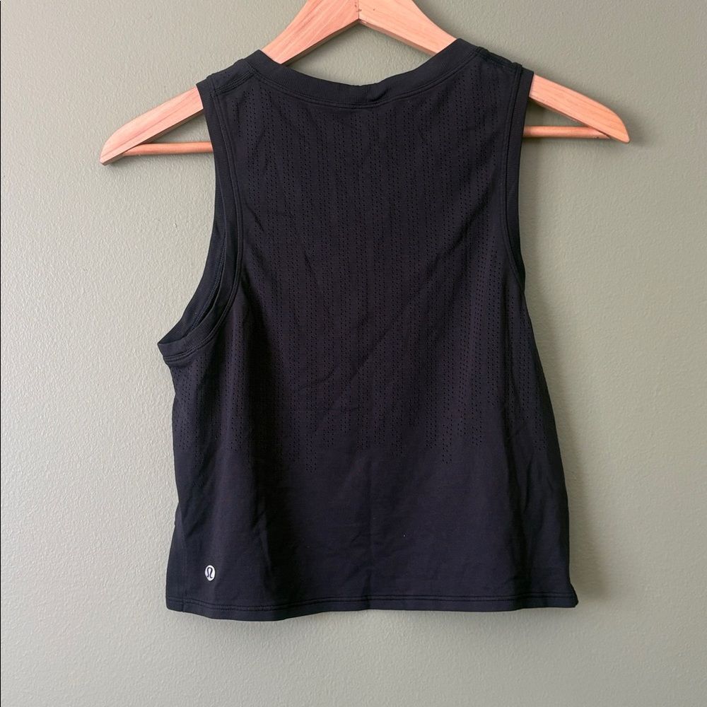 Lululemon Black Train to be Tank Athletic Workout Activewear (NO SZ TAG) S/M - Picture 3 of 4